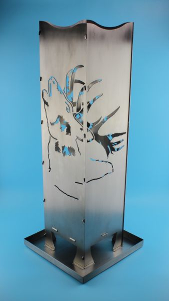 Feuersäule Jagd aus 2 mm Stahlblech mit Hirschkopf-Motiv